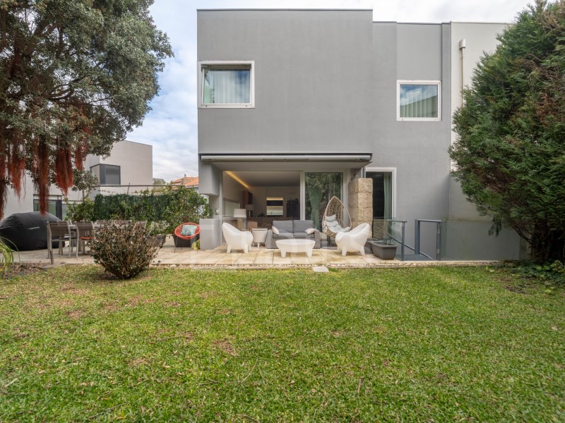 4 bedroom house located next to Parque da Cidade, close to Foz and the beach