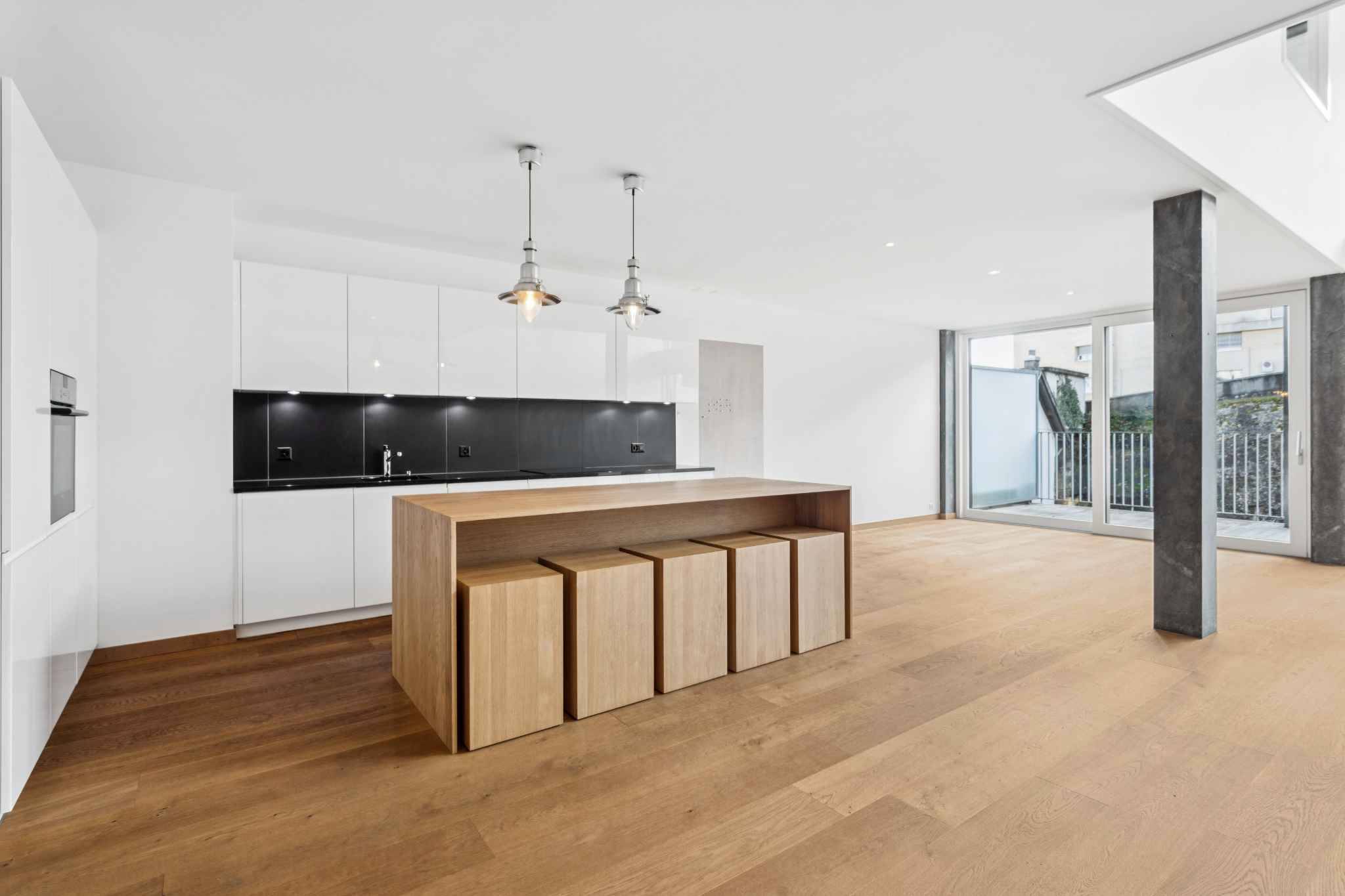 Contemporary penthouse at the gateway to the centre of Neuchâtel