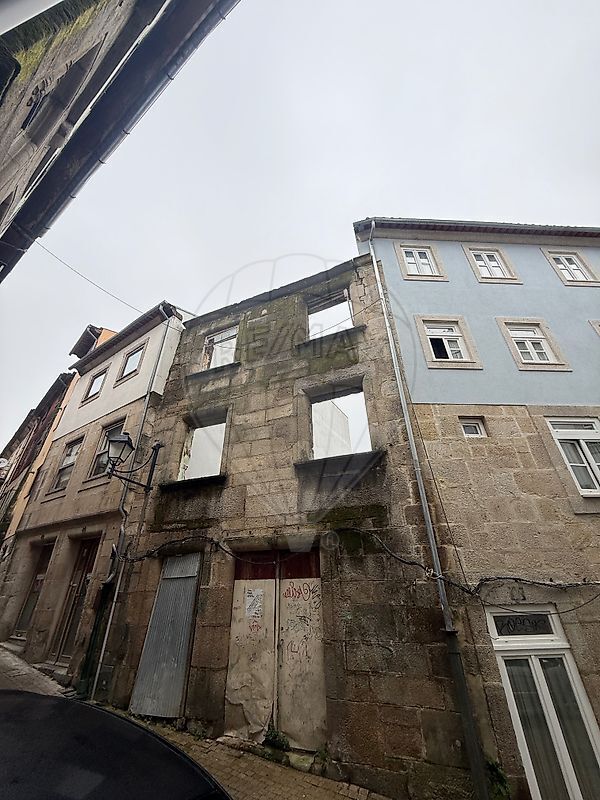 Building for sale in Viseu, Portugal