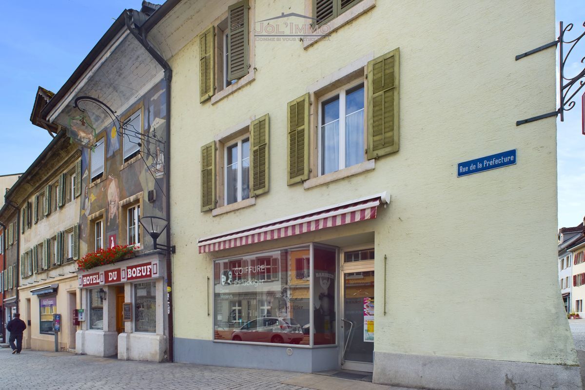 Magnificent and large building with a commercial space