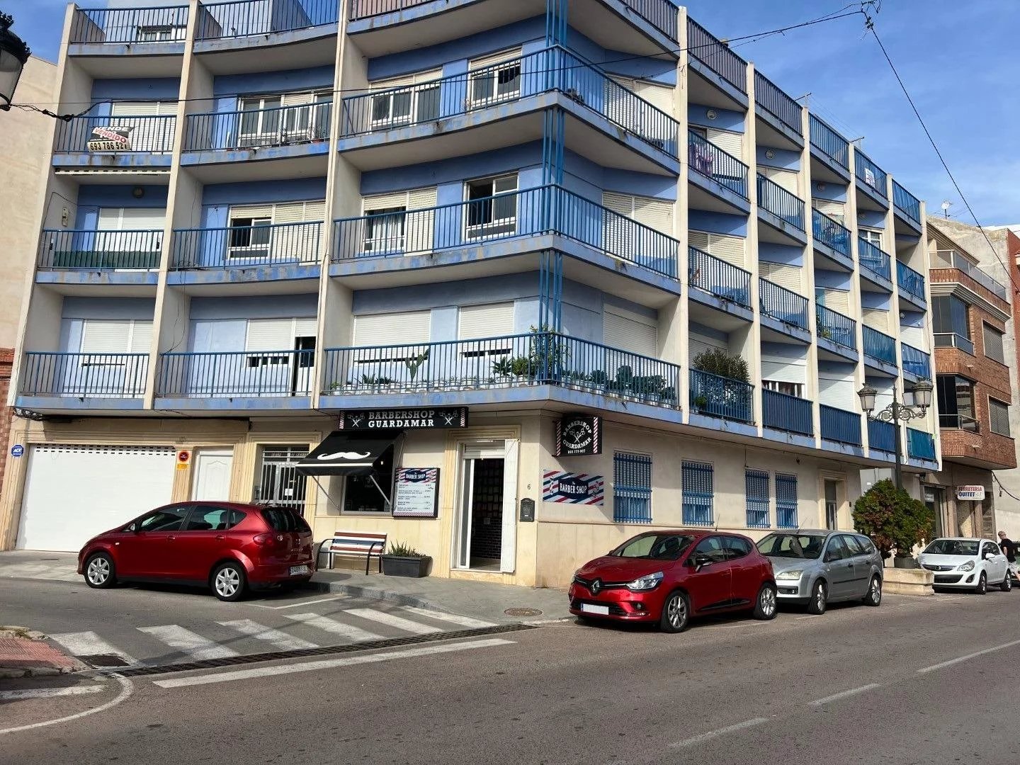 Building for sale in Guardamar del Segura, Spain