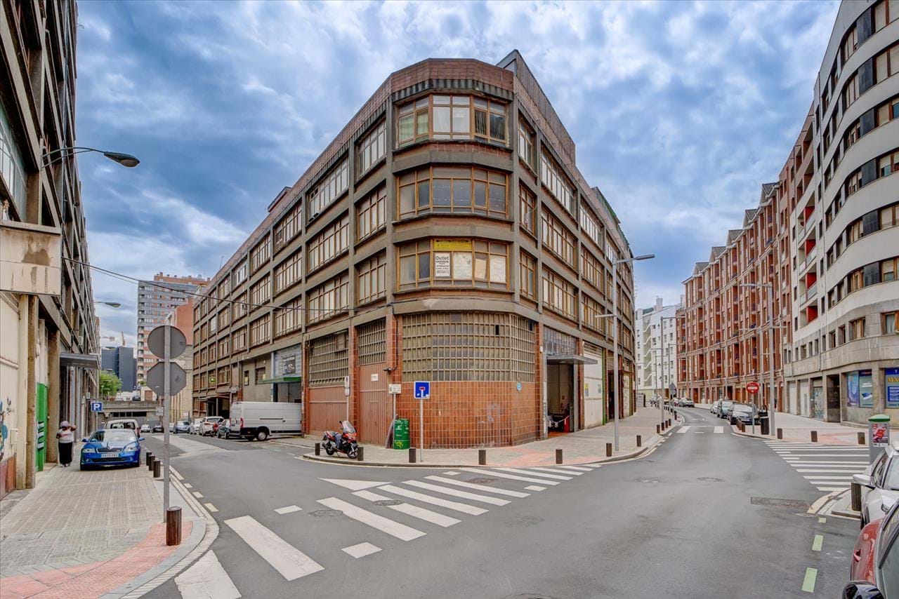 Building for sale, PADRE LARRAMENDI, 2 (Bilbao, Spain)