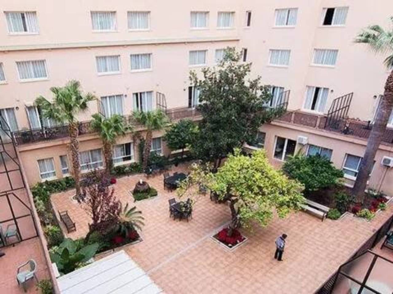 ELDERLY RESIDENCE IN OPERATION - Seville Capital -