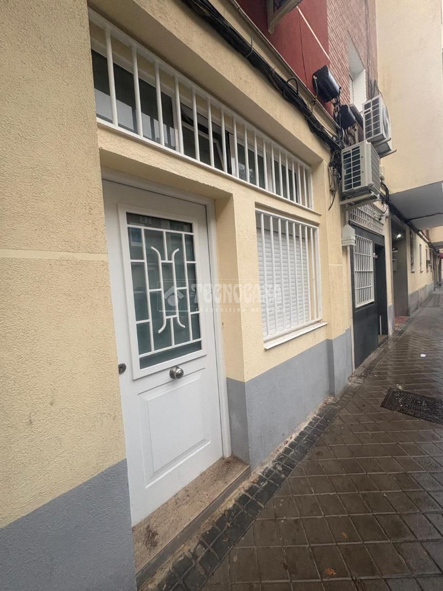 Commercial for sale in Madrid, Spain