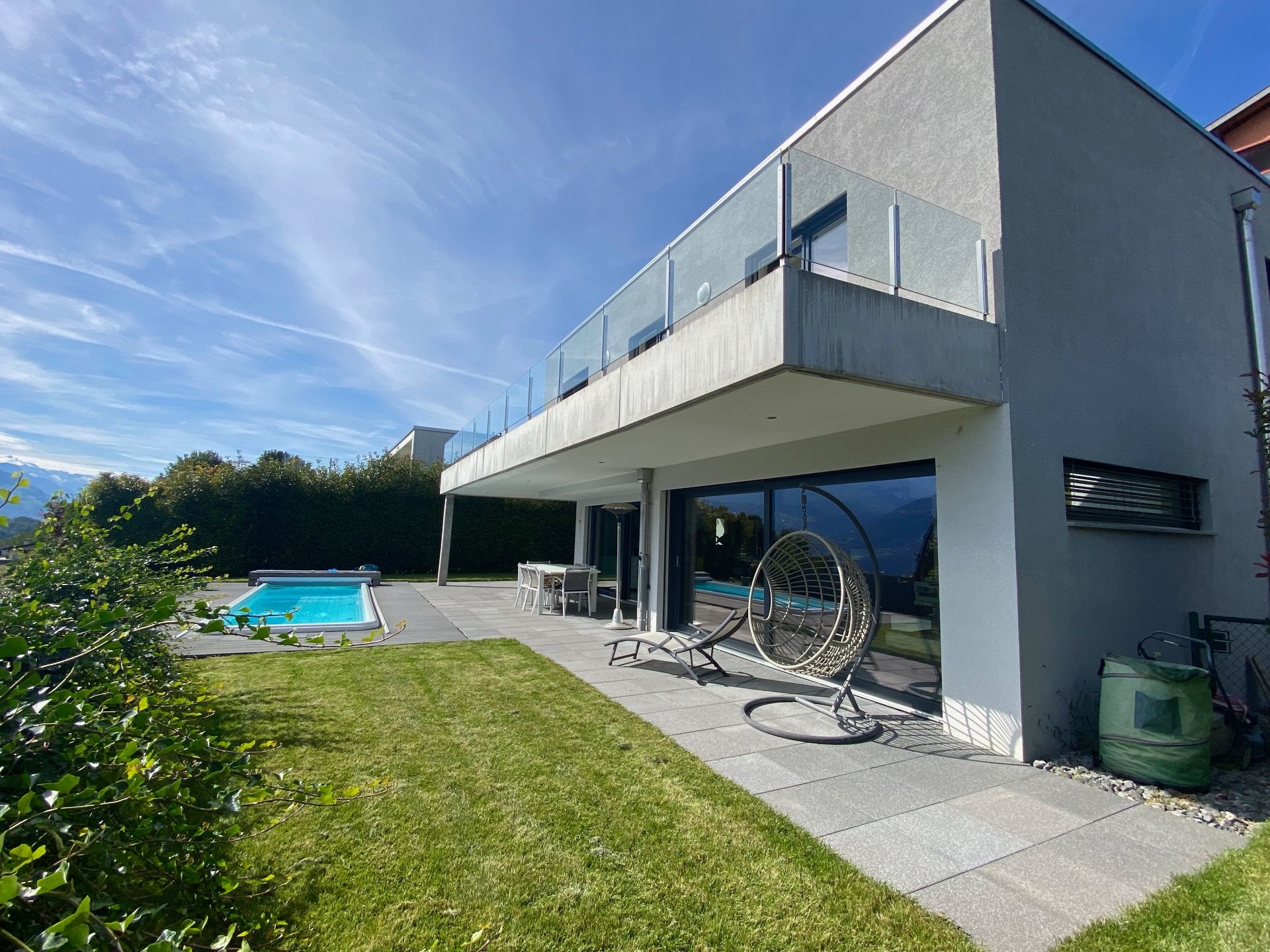 Contemporary architect-designed villa with exceptional views in Ormône (Savièse)