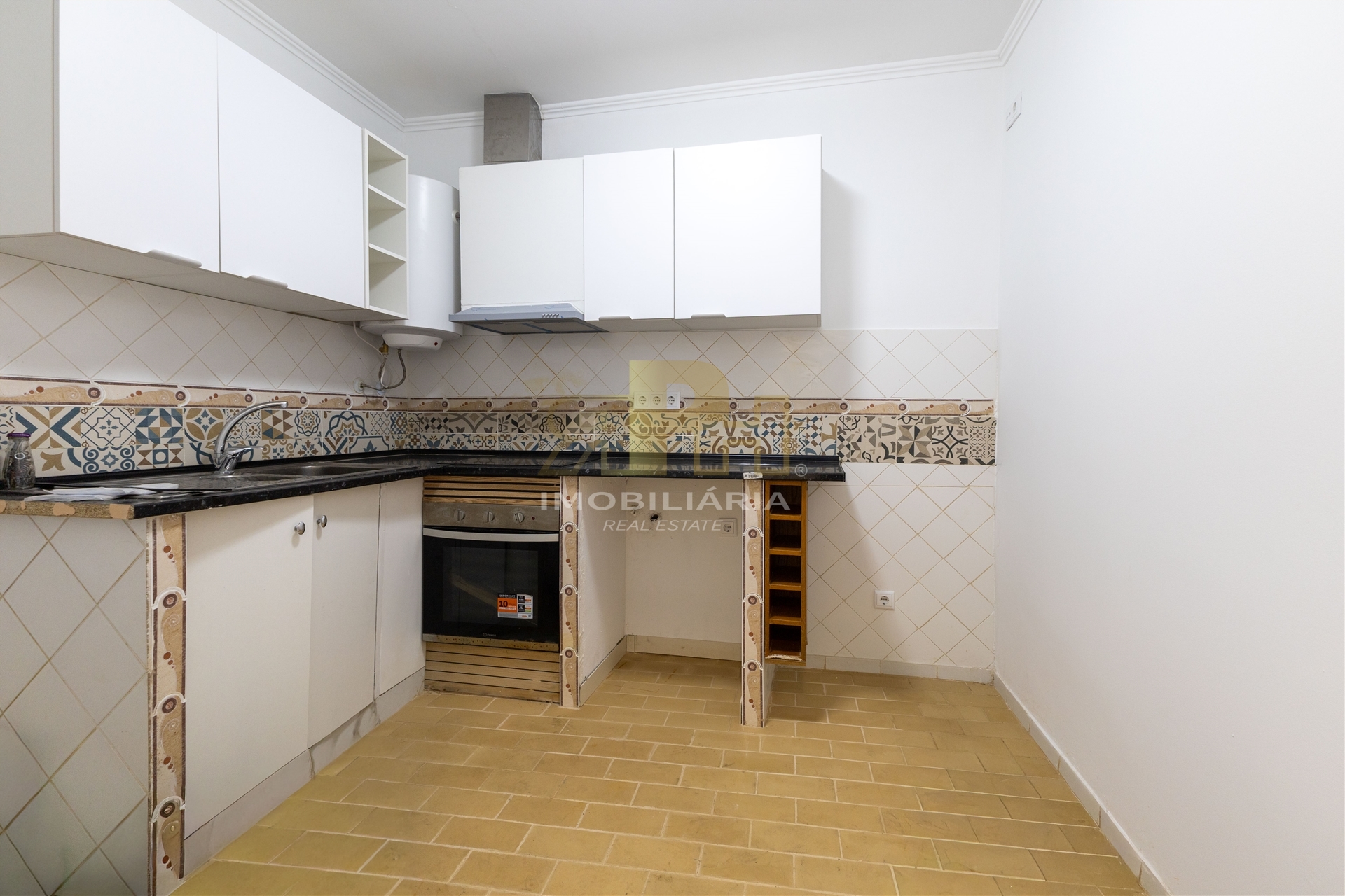 Building for sale, Santarém, Santarém (Marvila), Santa Iria da Ribeira de Santarém, Santarém (São Salvador) e Santarém (São Nico…