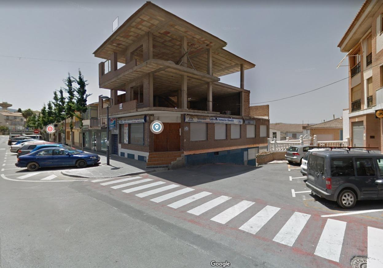 BUILDING IN STRUCTURE IN ALHENDIN