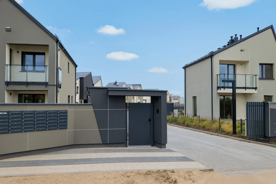 Home for sale, mazowieckie pruszkowski (Raszyn, Poland)