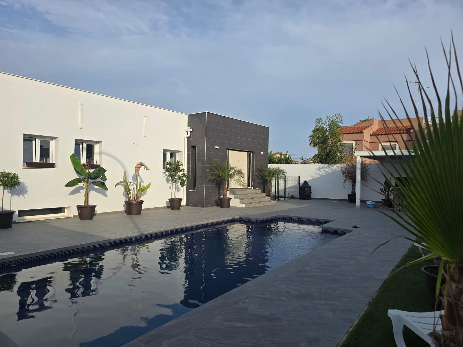 Stunning Detached Villa with Private Pool in One of Ciudad Quesada’s Most Sought-After Areas