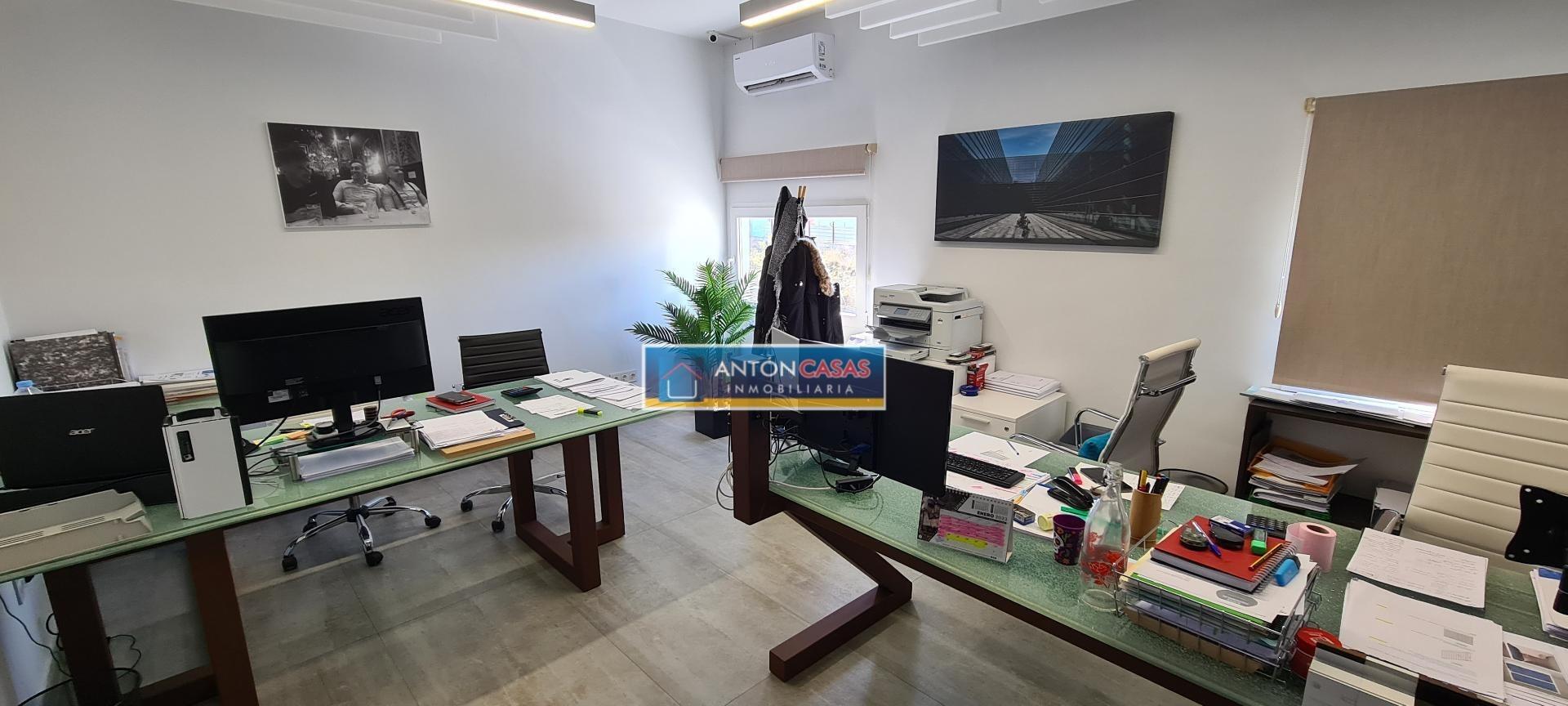 INDUSTRIAL WAREHOUSE FOR SALE WITH OFFICES IN VILLENA OR RENT OPTION TO BUY