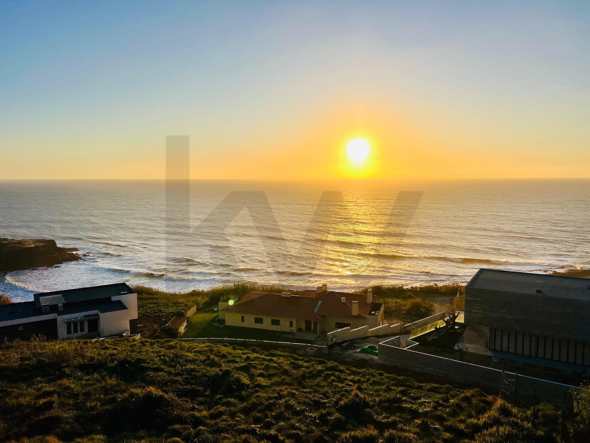 Luxurious Oceanfront Villa in Ericeira – Stunning Sea View and Unique Location