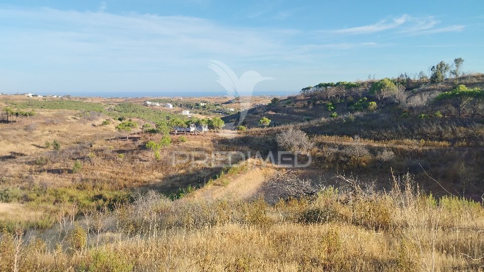 Mixed land for rural tourism construction in Tavira