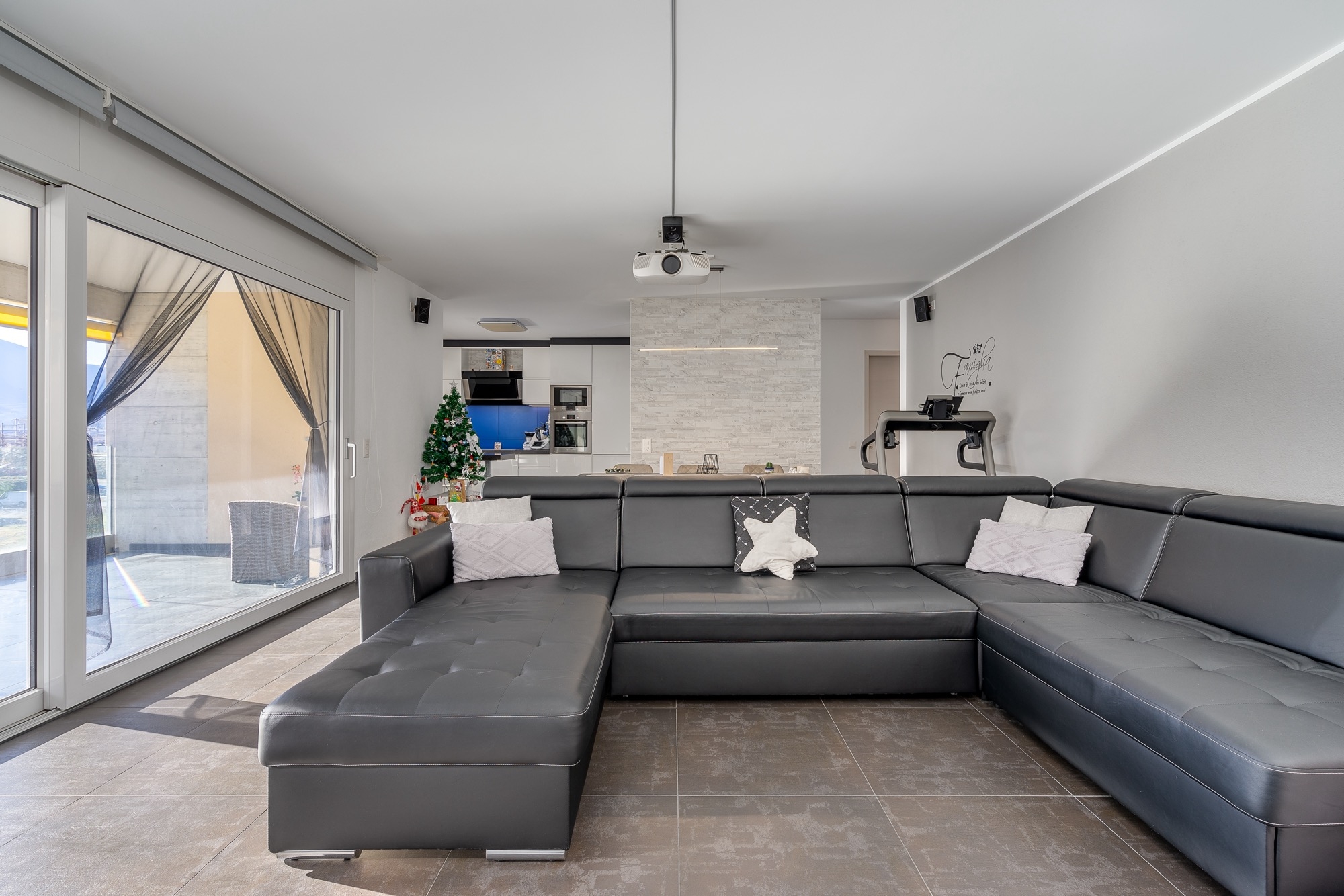 Ampio appartamento di 4.5 locali ad Arbedo Castione