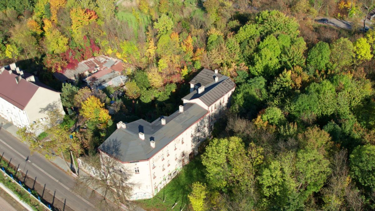 Building for sale, śląskie (Sosnowiec, Poland)
