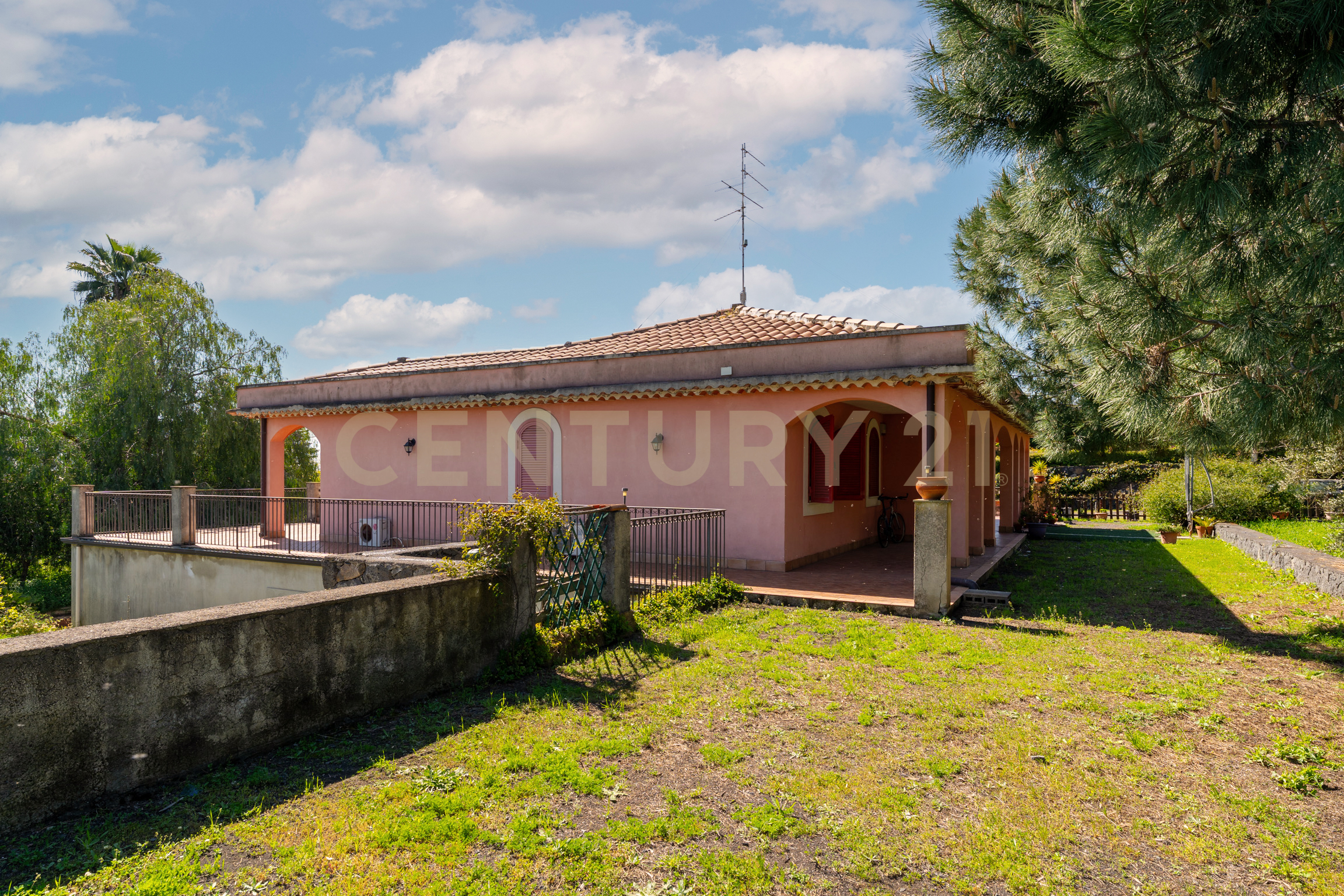 Home for sale, Via Alcaloro Petrone, 47 (Viagrande, Italy)