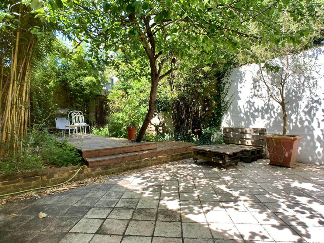 Sale House 190m2 BORDEAUX (33800)