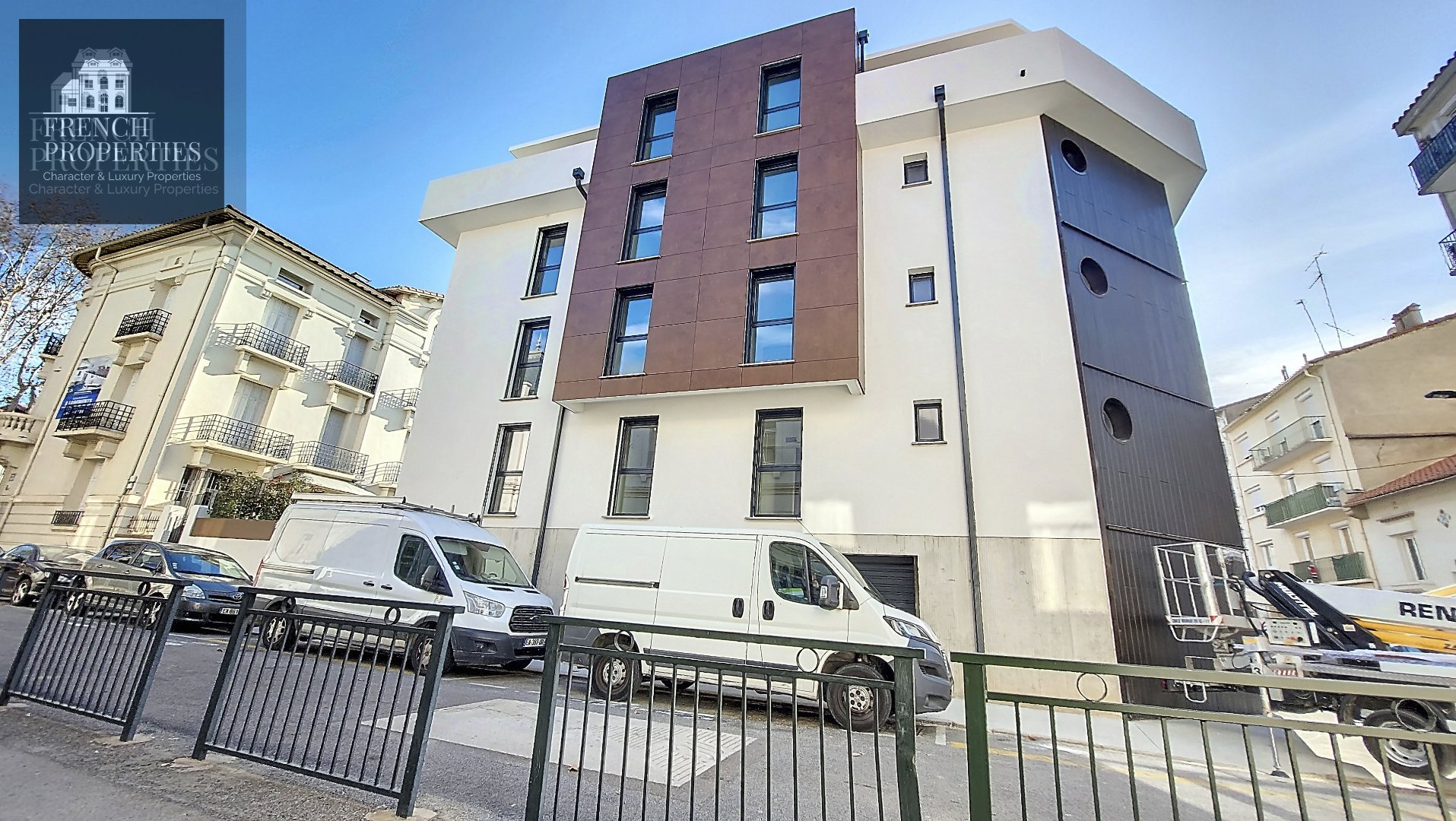 Luxury flat - Terrace-Garage-Elevator - New program - Five minutes from downtown Perpignan ( 66000 )