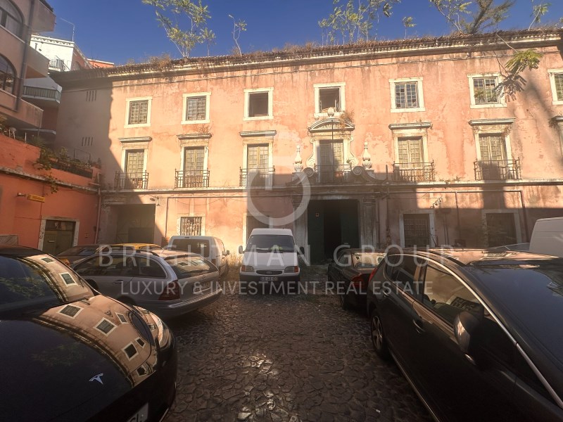 Building for Rehabilitation in Santa Apolónia