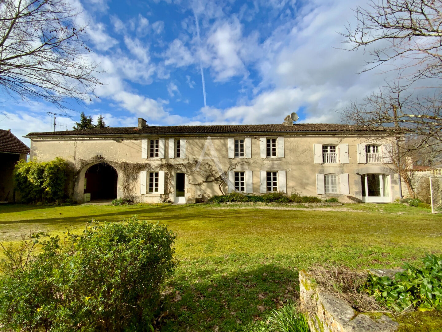 Home for sale in Criteuil-la-Magdeleine, France