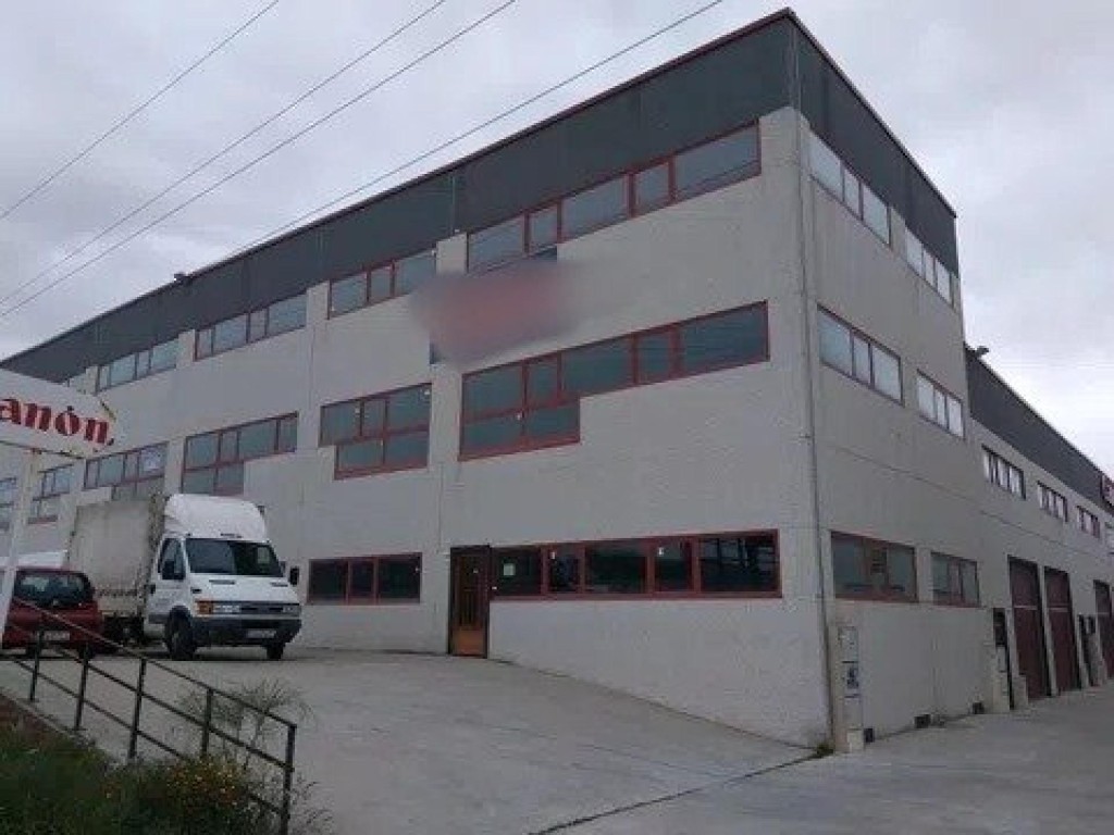 Commercial Premises For sell in Cabanillas Del Campo in Guadalajara