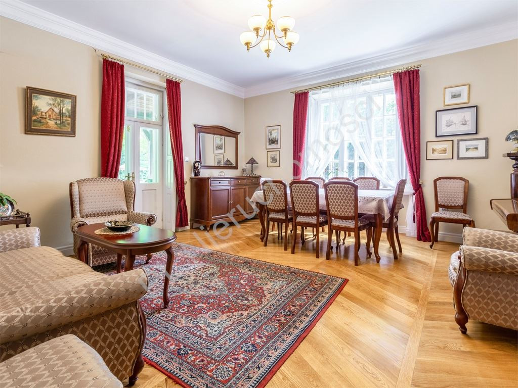 Home for sale, mazowieckie grodziski (Milanówek, Poland)