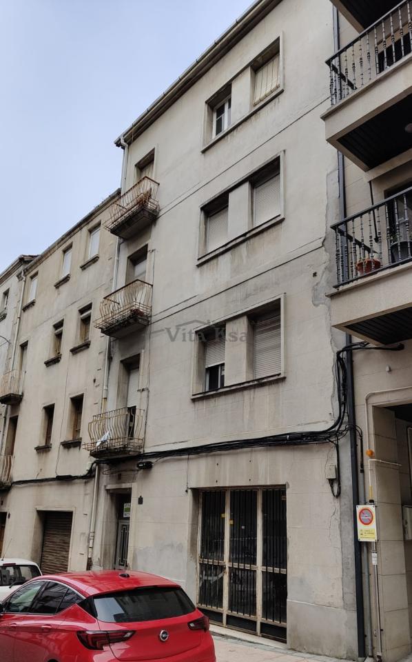 BUILDING FOR SALE IN EL VENTIUNO