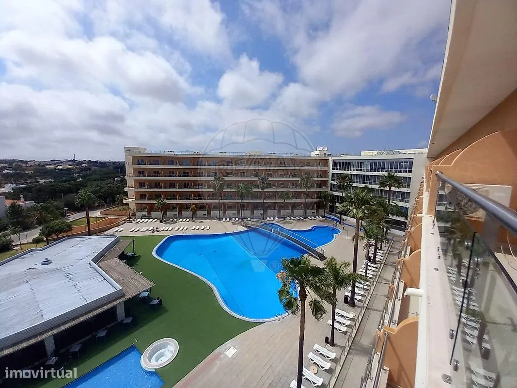 Commercial for sale, Faro (Albufeira e Olhos de Água, Portugal)