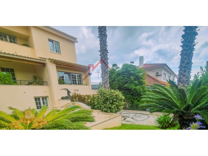 Luxury Villa in Lisbon Exclusivity and Comfort Minutes from Everything