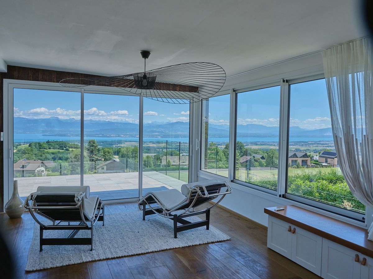 Superb detached House Astonishing view on lake and Mont Blanc