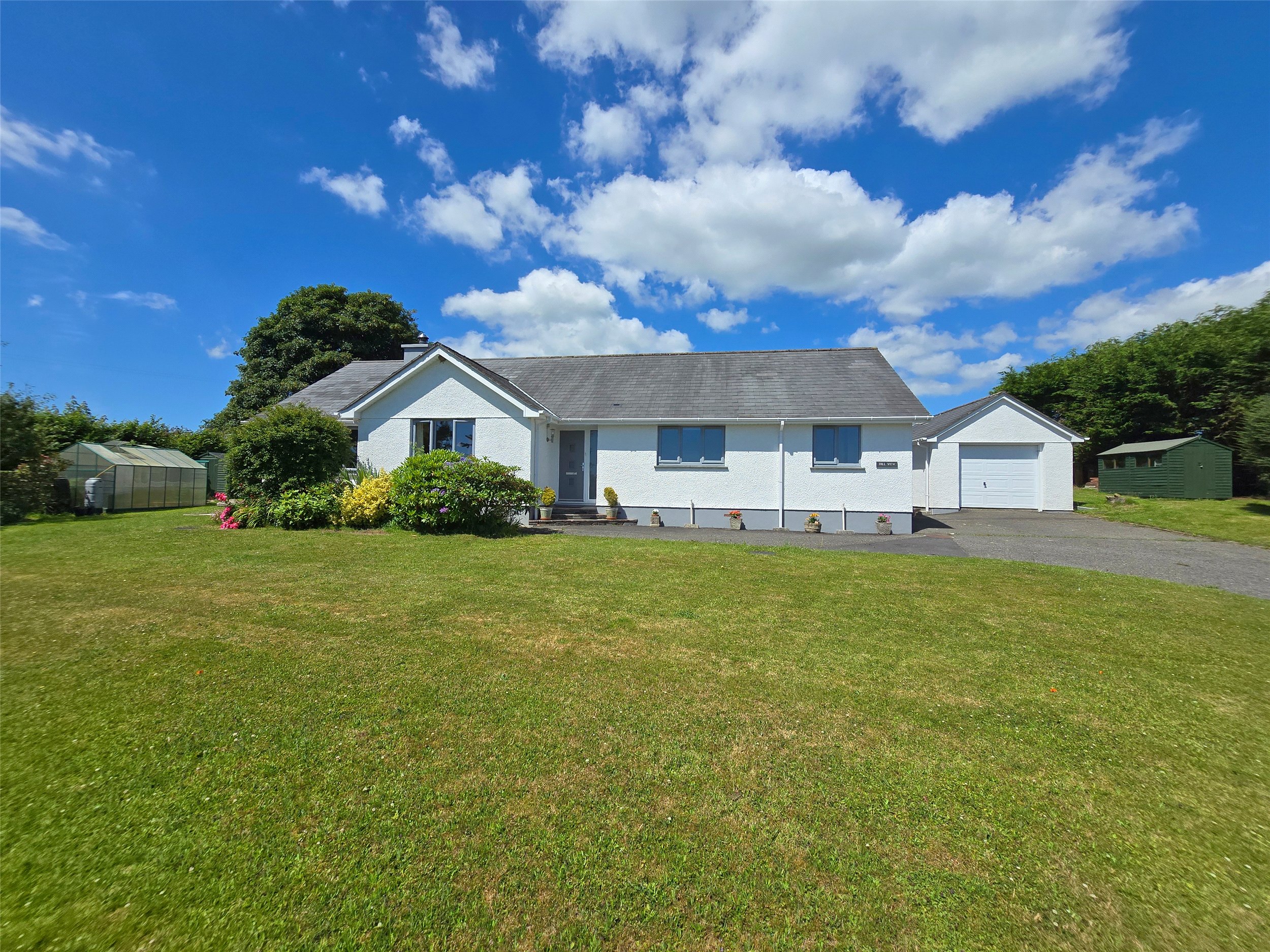 Detached Bungalow: for sale in Launceston Cornwall
