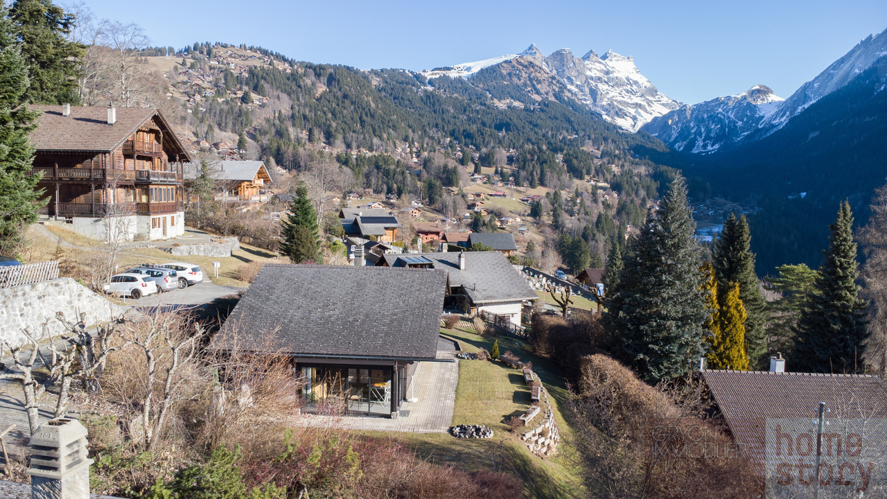 Chalet in Gryon with land, quiet, ski nearby, second home