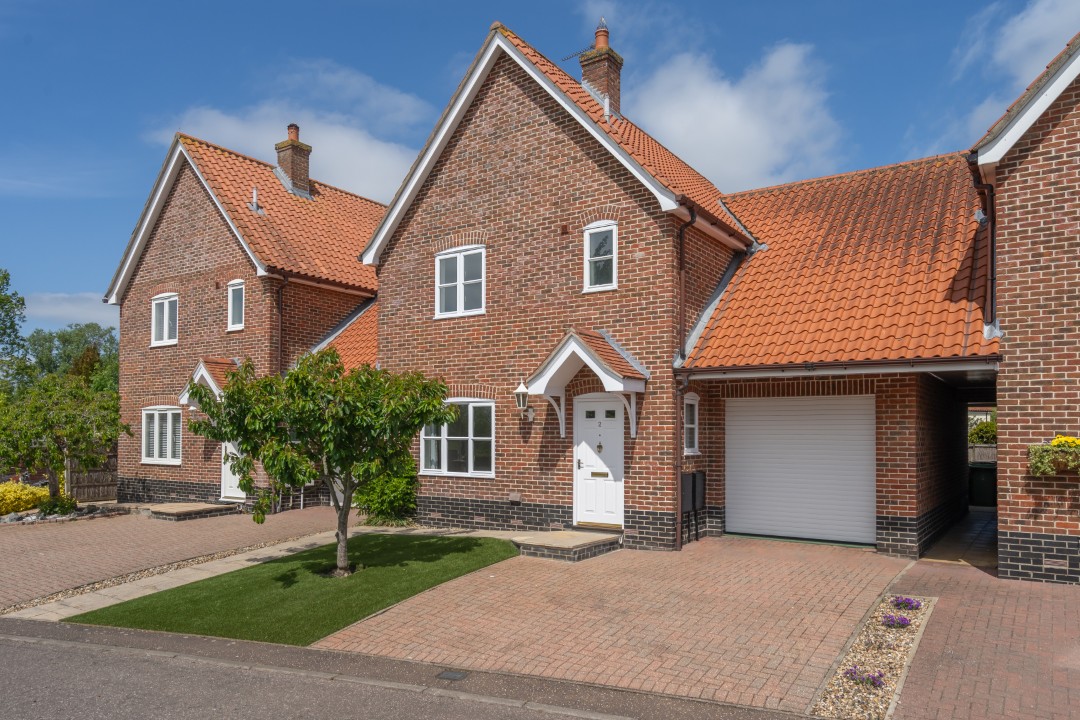 Link Detached House: for sale in Beccles