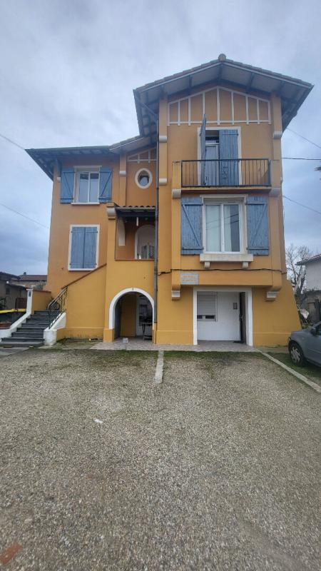 Building Montauban 16 room(s) 250 m2