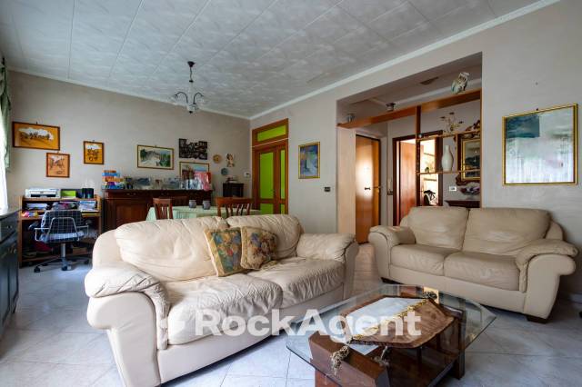 Home for sale, Via Angitola, 56 (Catanzaro, Italy)