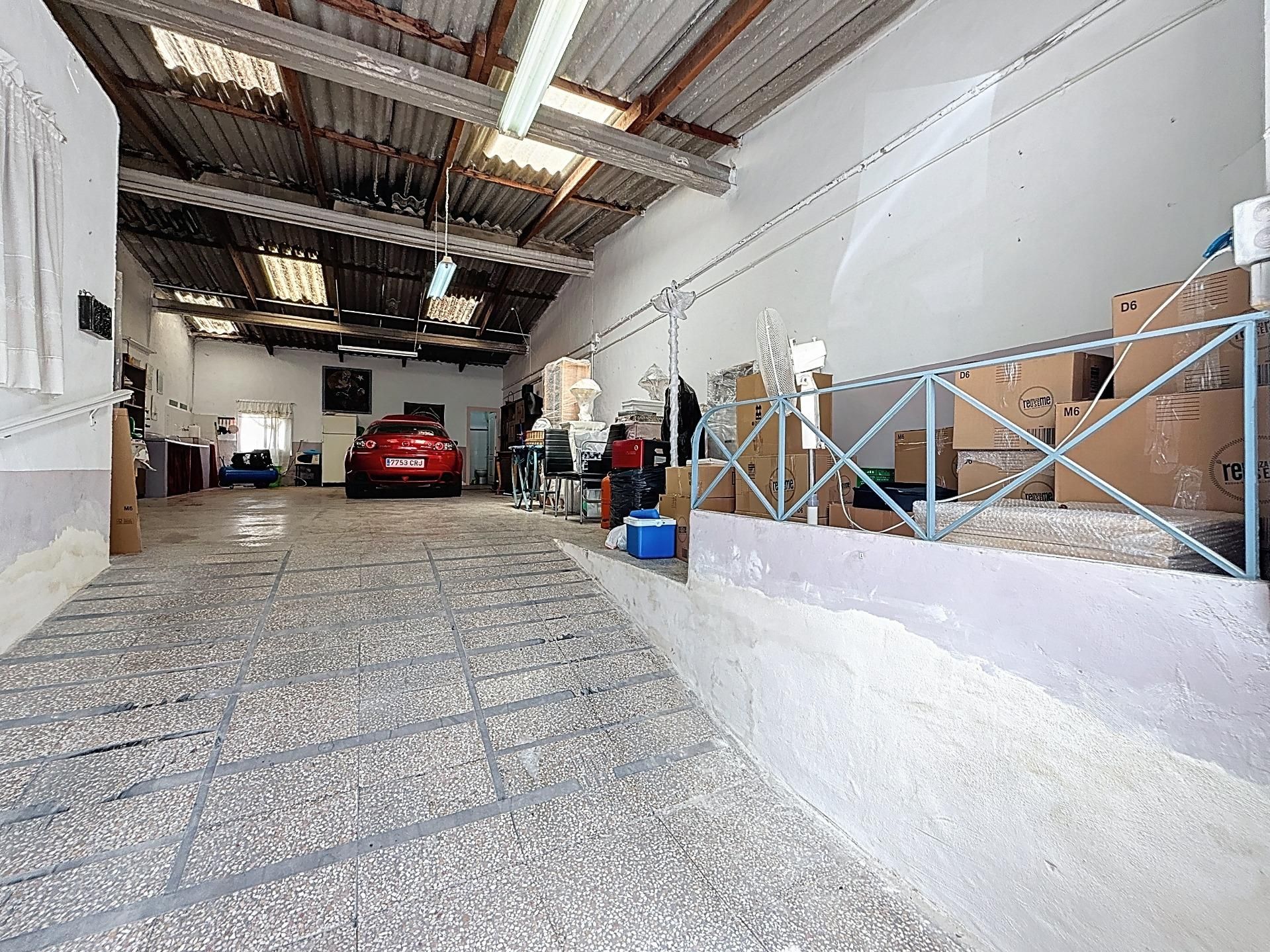 Commercial for sale in Castalla, Spain