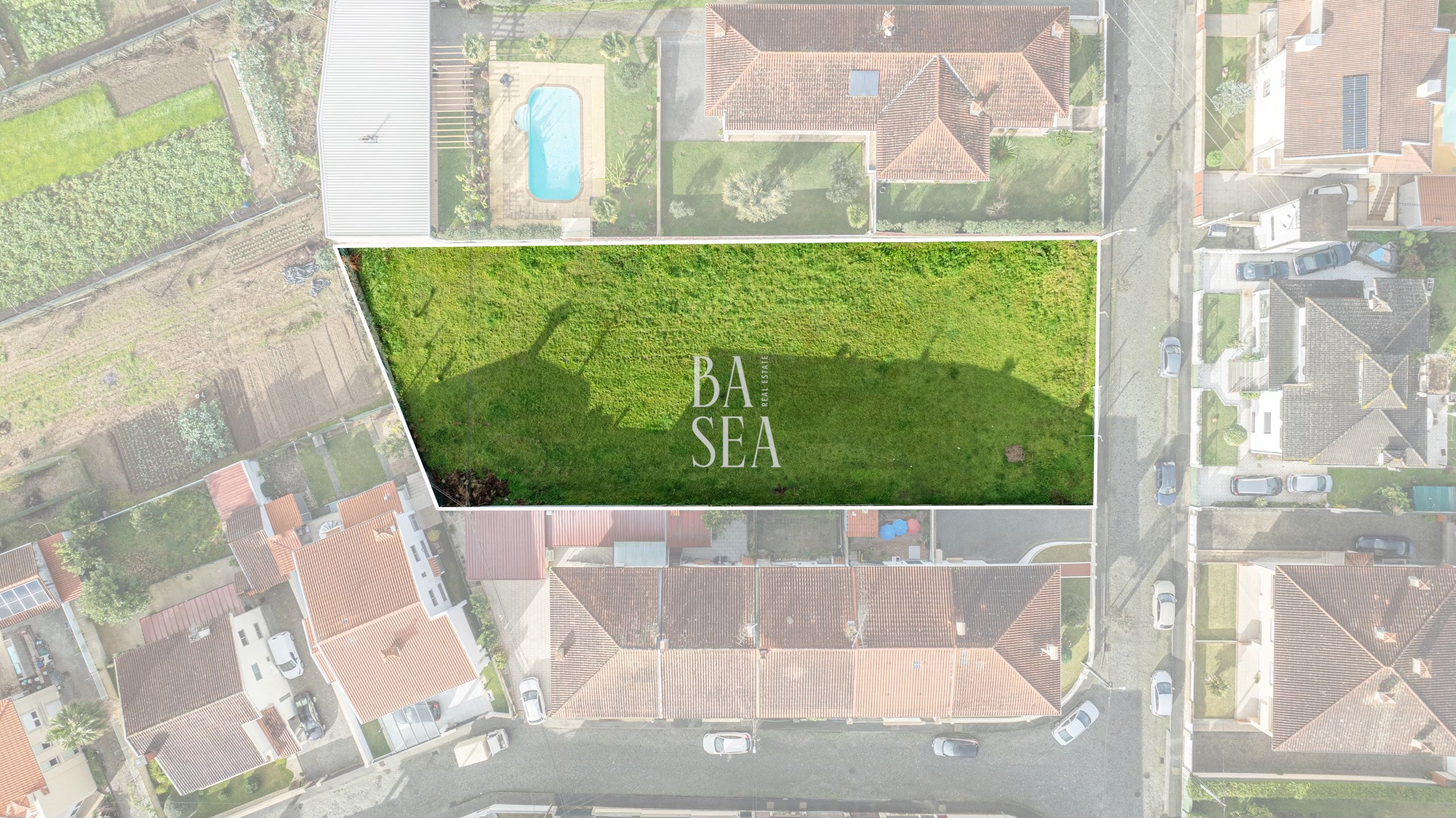 Urban plot of land measuring 1,534m2 for the construction of a detached house in Merelim (São Pedro), Braga.