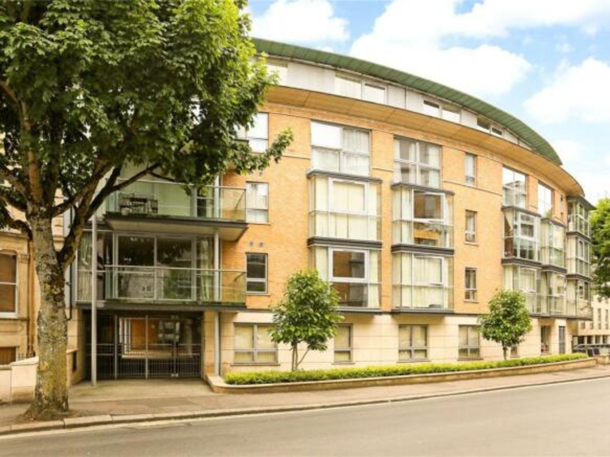 Apartment: for sale in Clifton Village