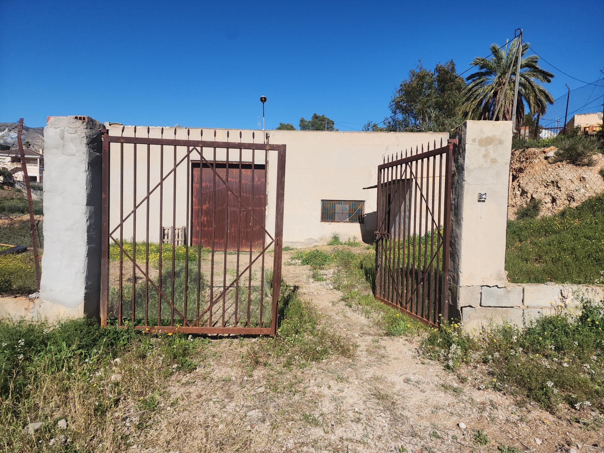 Building for sale in Crevillent, Spain