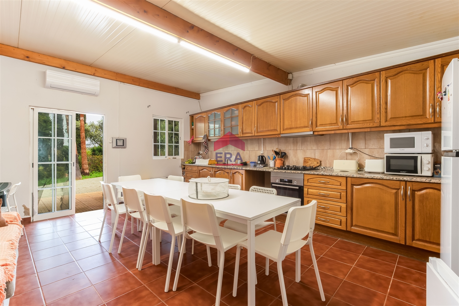 Building for sale, Faro, Olhão, Moncarapacho e Fuseta, Portugal (Moncarapacho, Portugal)