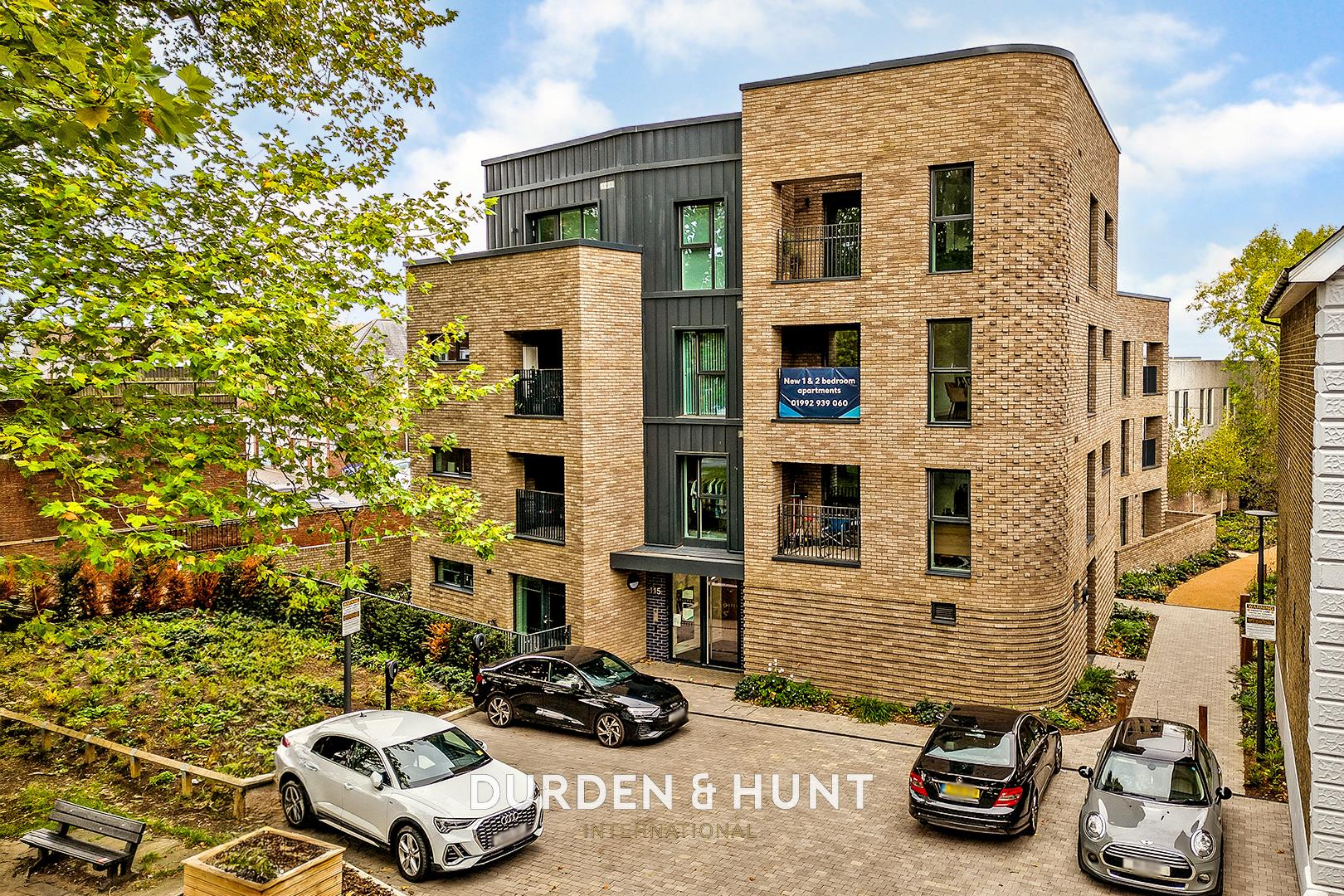 Condo for sale in Epping, United Kingdom