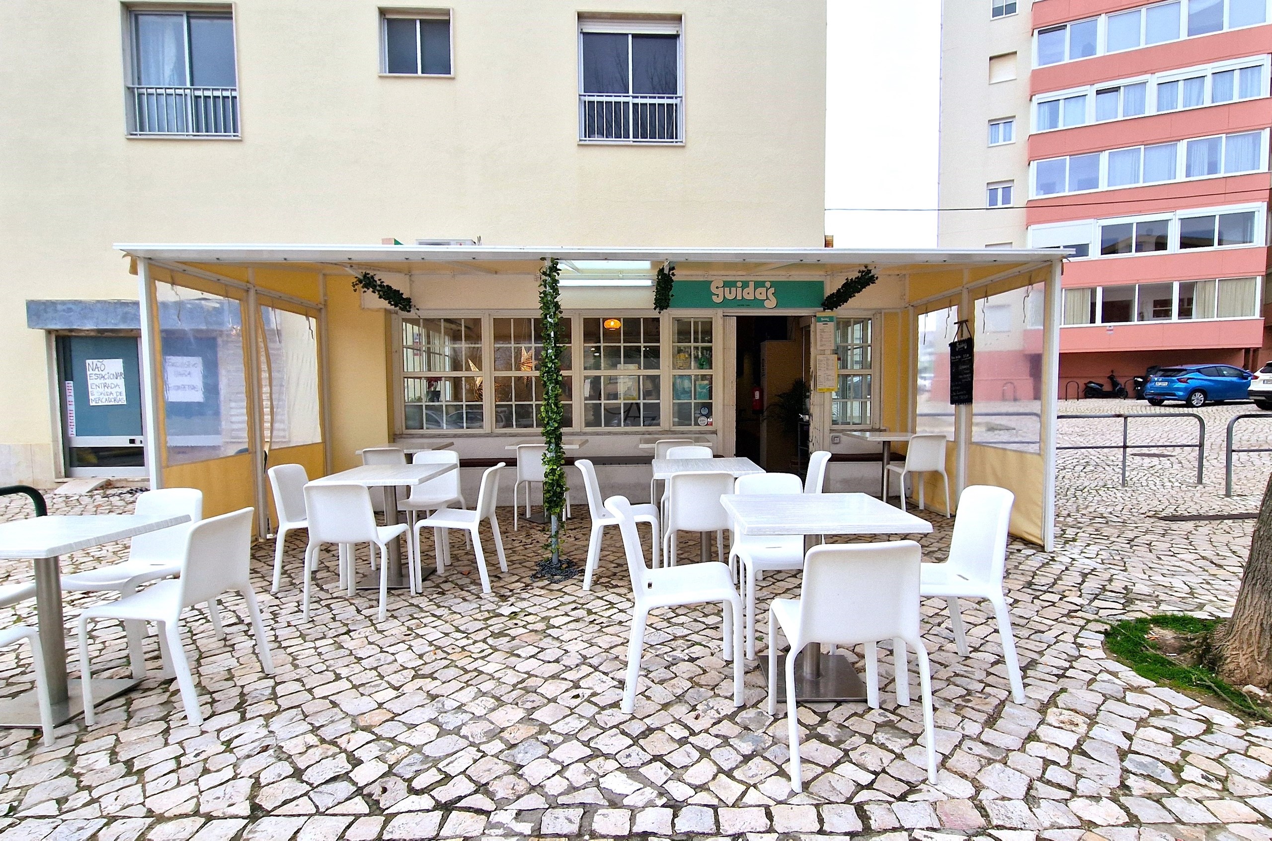 Snack Bar Transfer with Restaurant Potential | In Front of the Marist College of Carcavelos