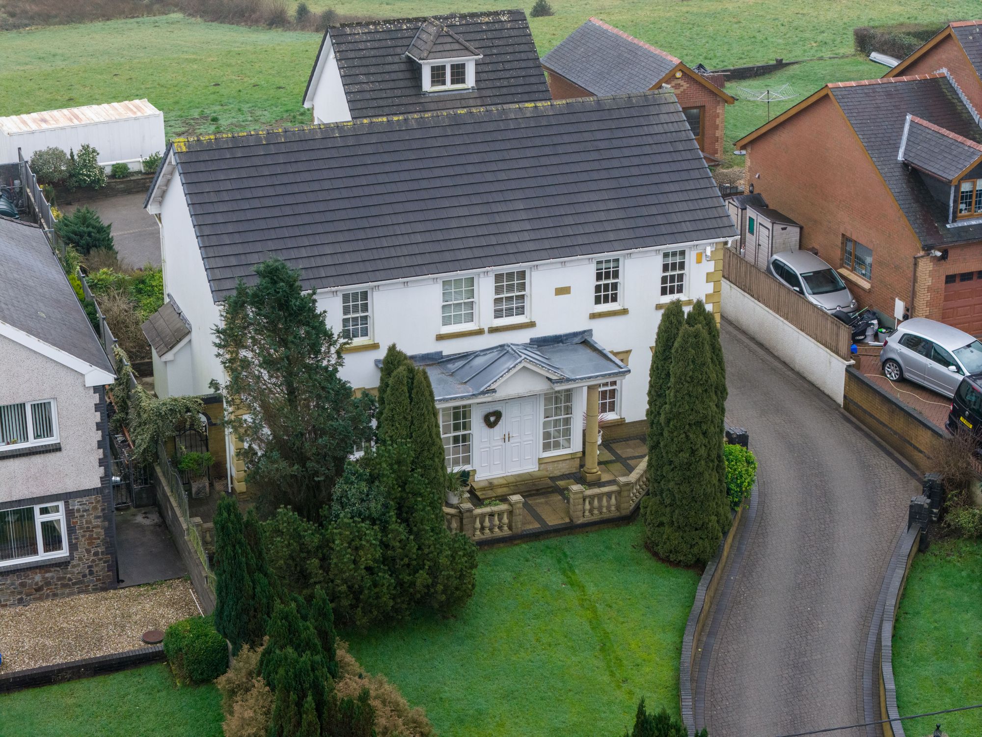 Detached House: for sale in Llanelli Llanelli