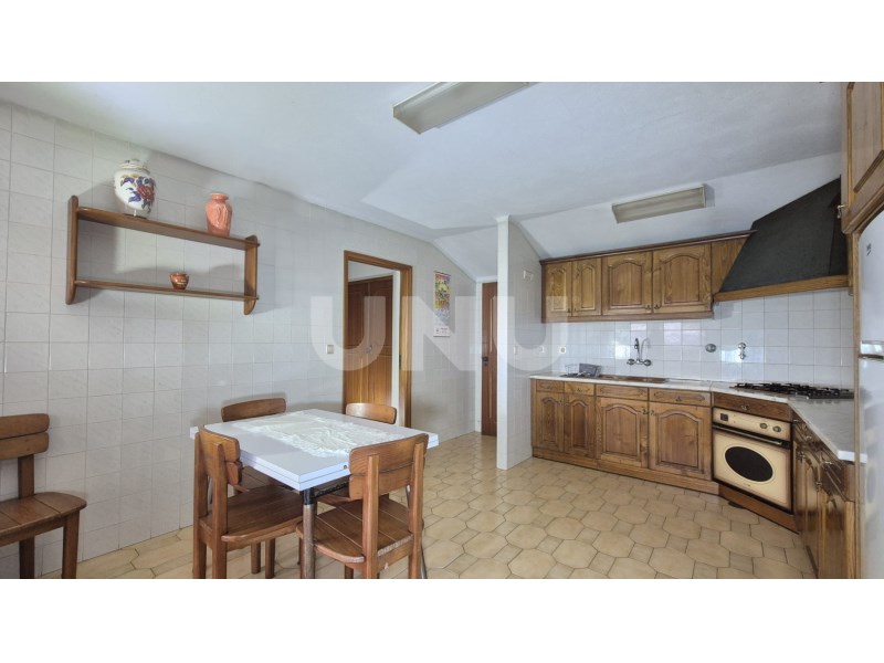 2 BEDROOM APARTMENT WITH TERRACE, IN OVAR!