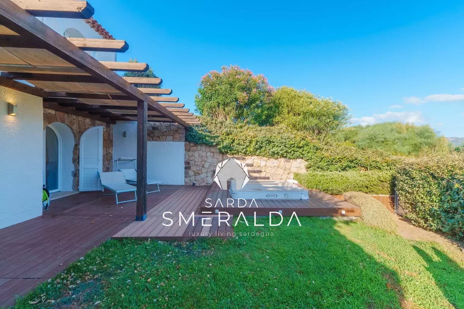 Semidetached modern villa for sale in the peaceful area of Laconia