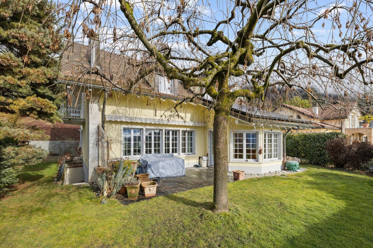 Timeless charm for this detached villa