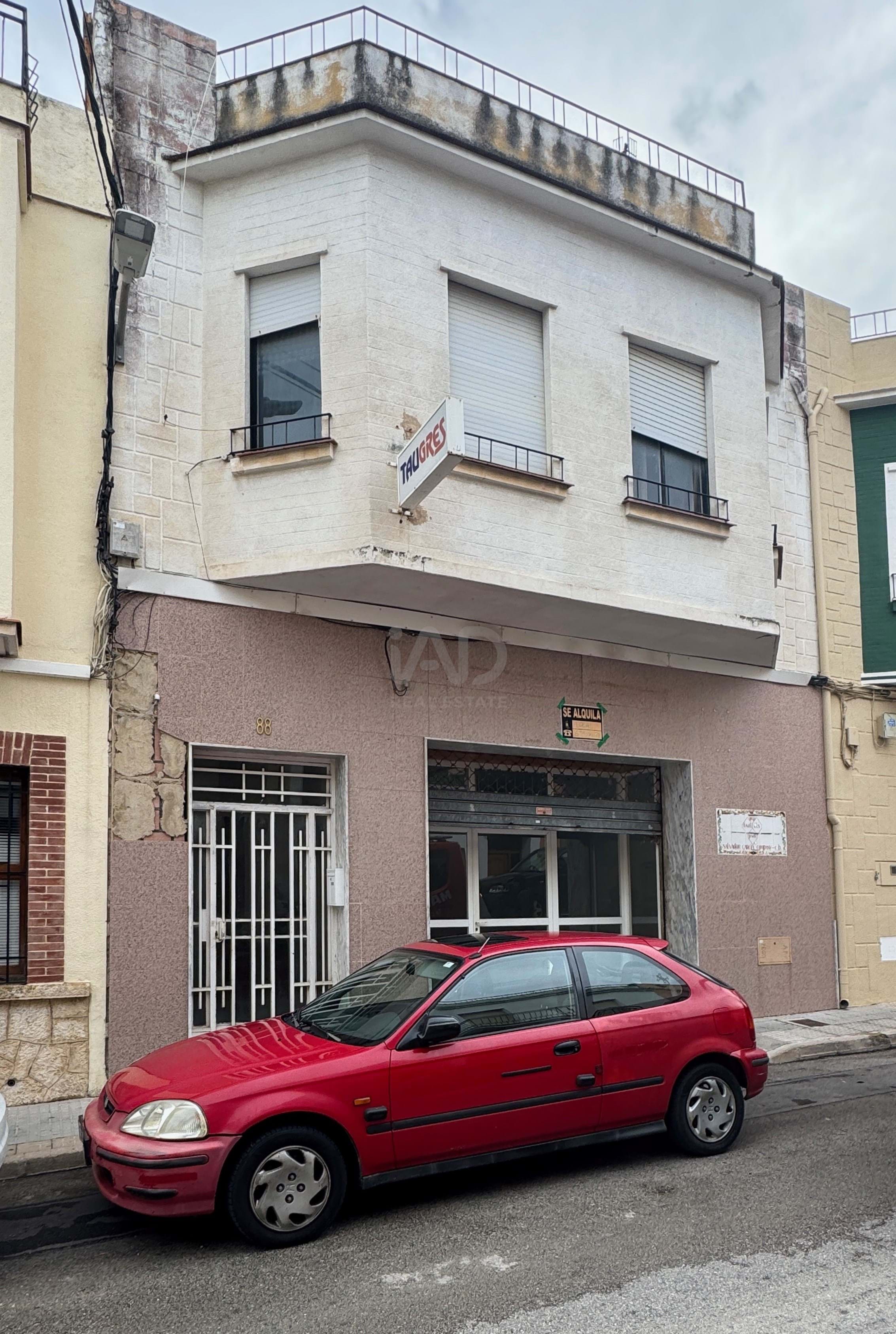 Tienda / local comercial - 160.00 m2