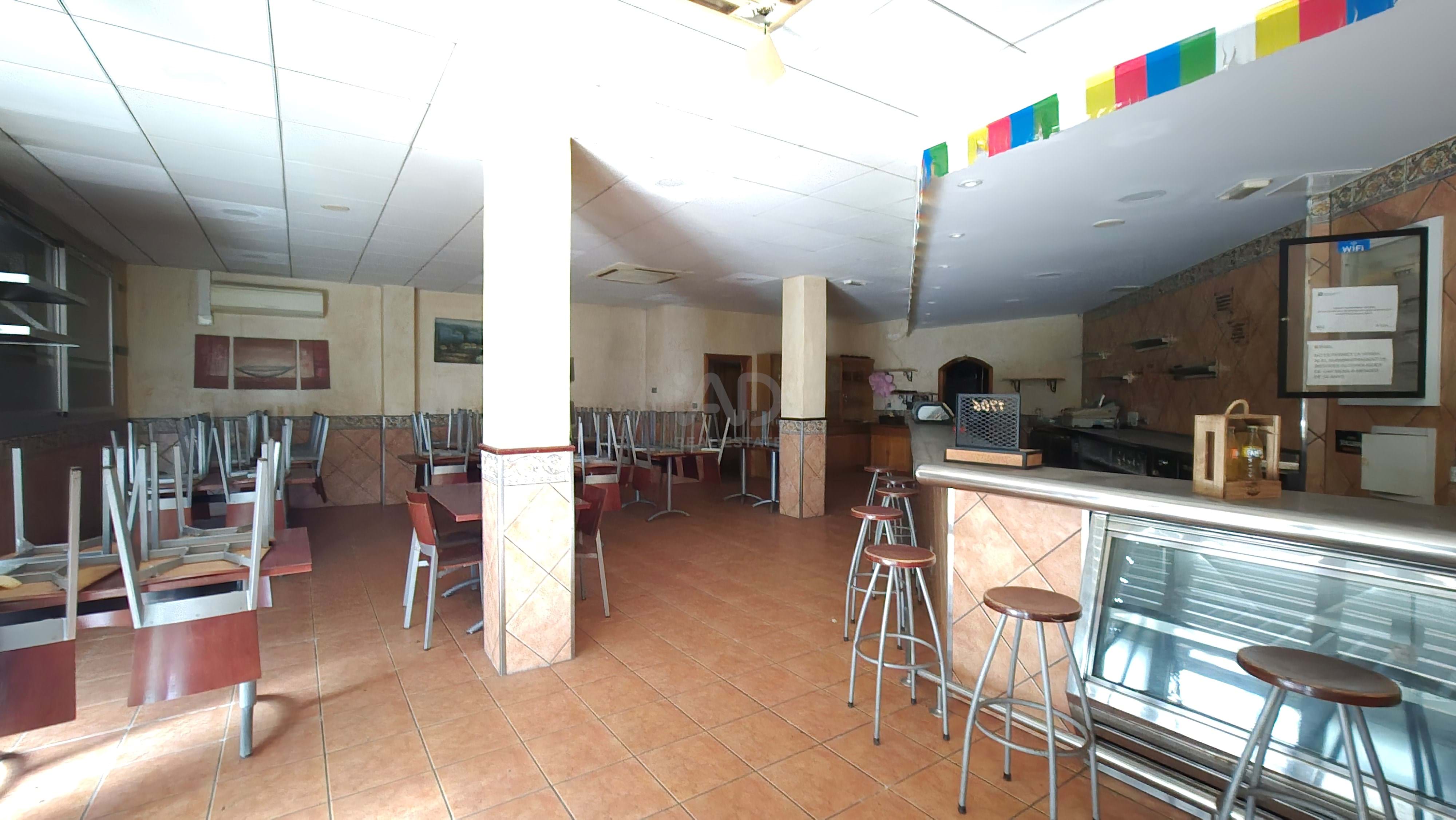 Shop / commercial premises - 141.00 m2