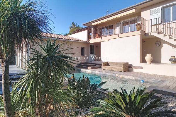 Villa Saint-Raphaël 5 bedrooms 192m²