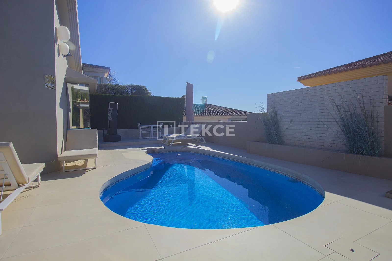 Villa with Bright Interiors Close to Beach in Benalmádena