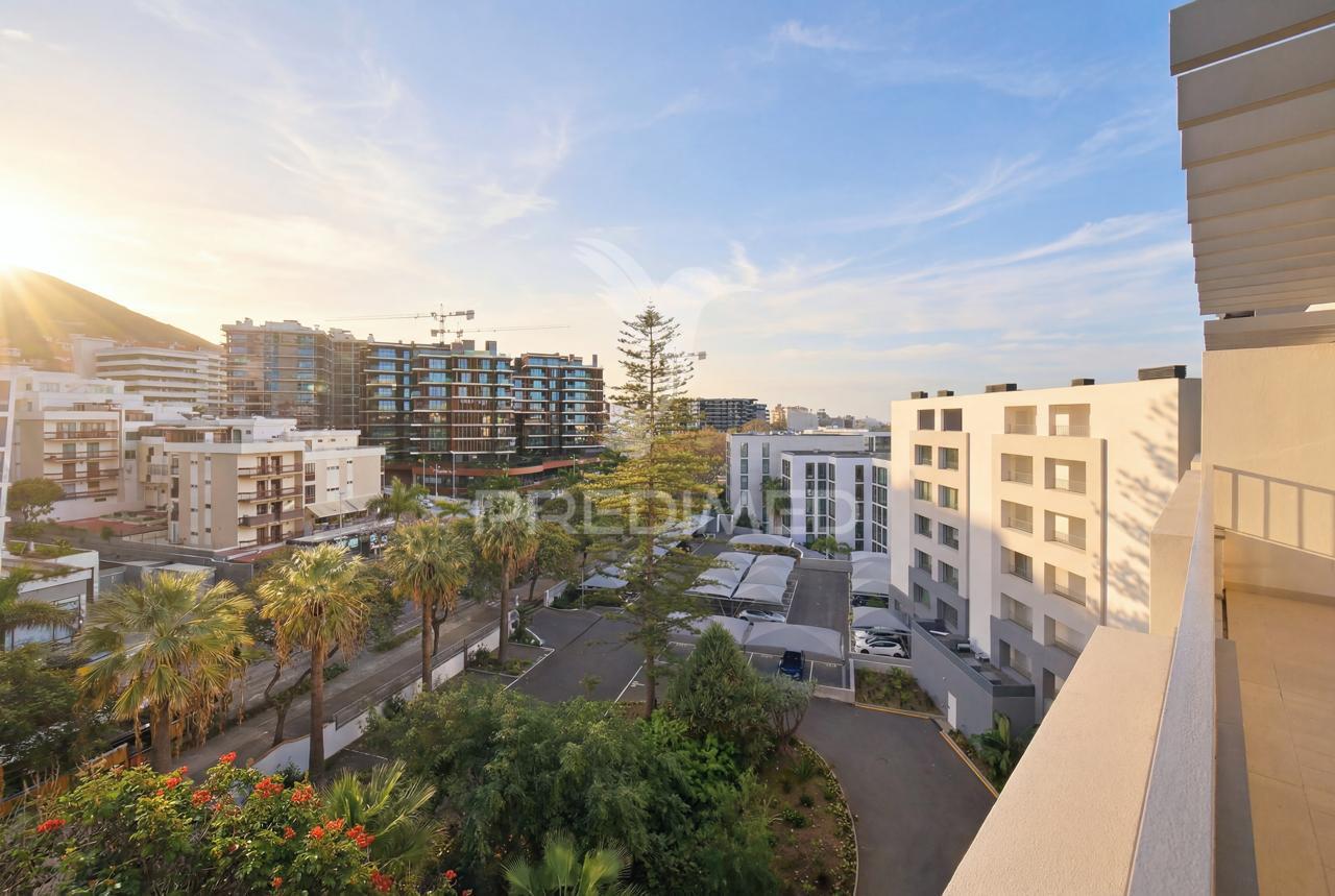 2 bedroom apartment with direct access to Praia Formosa | Madeira Acqua Residences